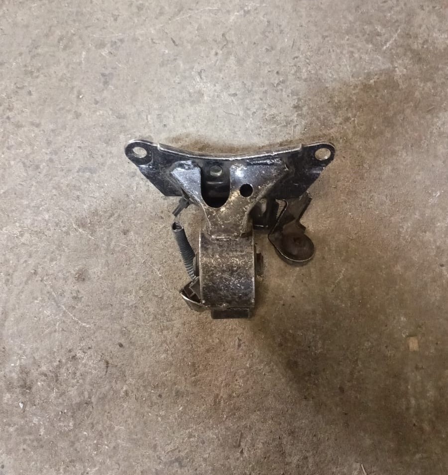 Nissan Serena Old Model Gearbox Mounting