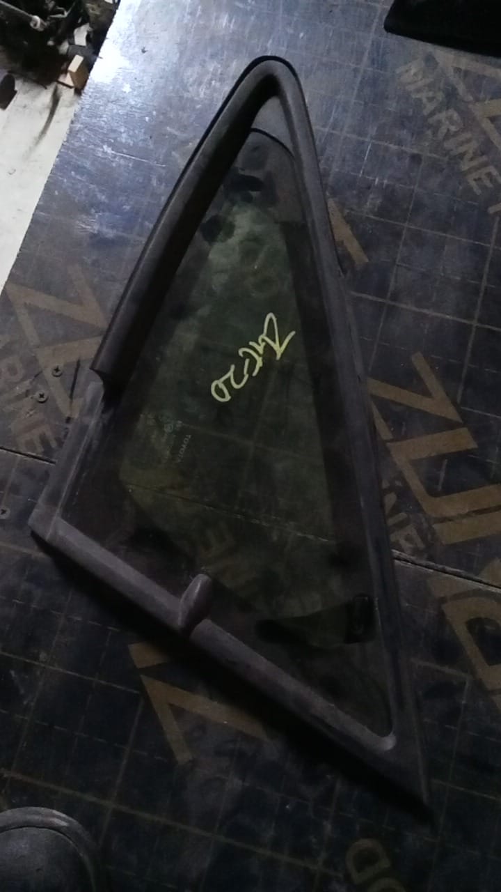 Toyota Wish Front Sidefixglass